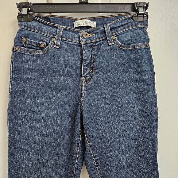 Levi's 512 Perfectly Shaping Straight Jeans Women’s 6S (26x26) Blue Mid Rise EUC - Picture 4 of 9